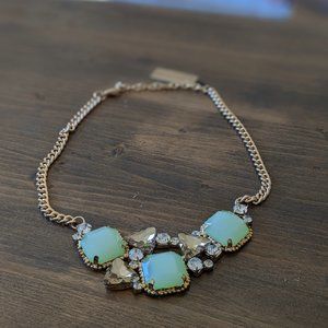🌟NWT! Jade Green and Gold Statement Necklace